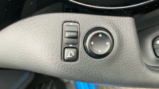 Nissan Qashqai 1.3 DiG-T N-Connecta 5dr [Glass Roof Pack] Petrol Hatchback